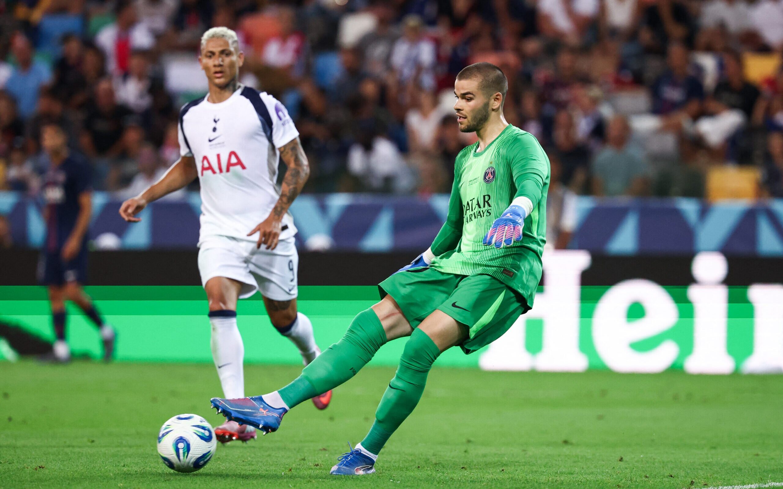 Torcedores europeus questionam falha do novo goleiro do PSG - Imagem do artigo original