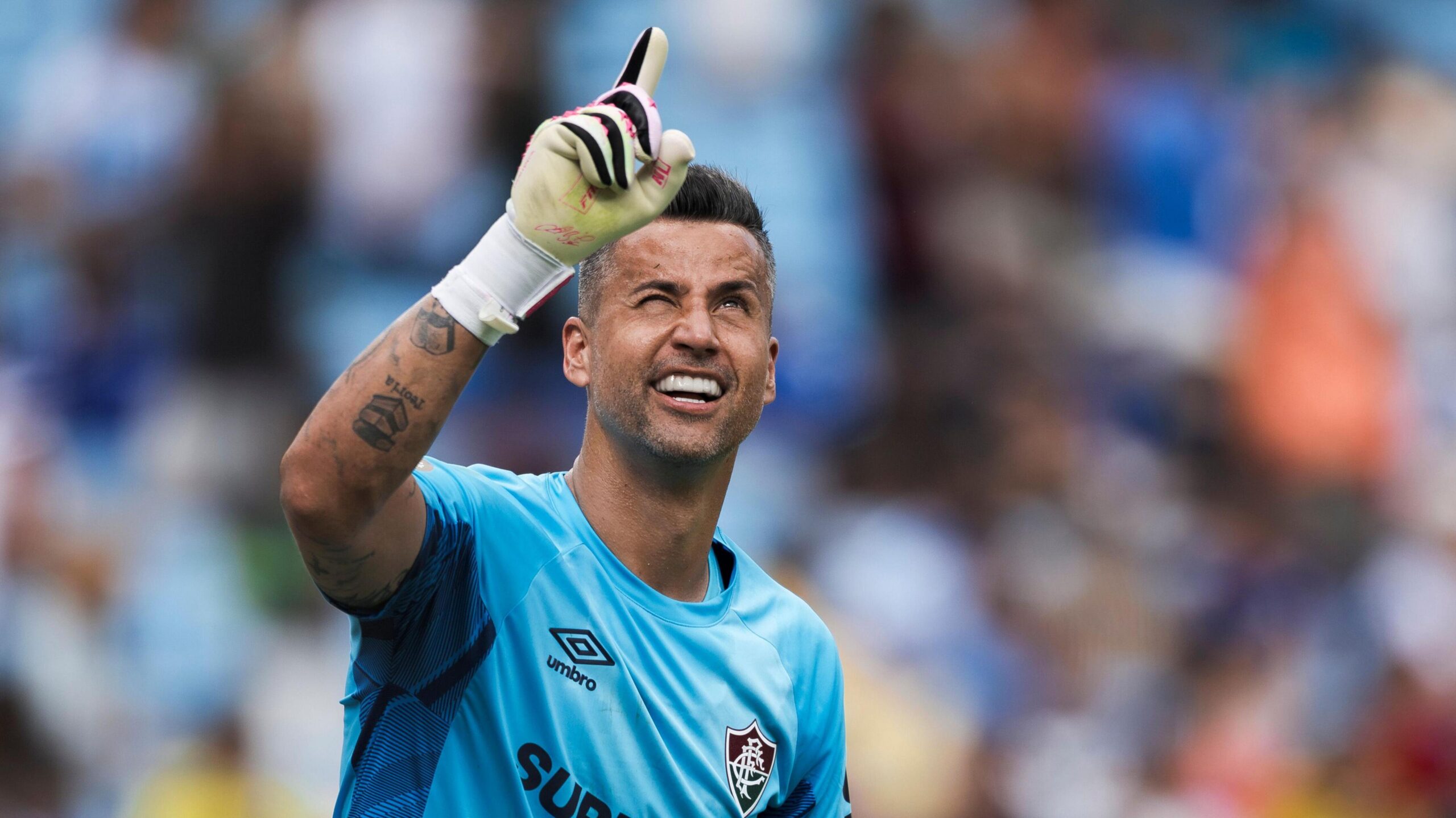 Goleiro Fábio supera Peter Shilton e se torna o jogador com mais partidas na história do futebol - Imagem do artigo original