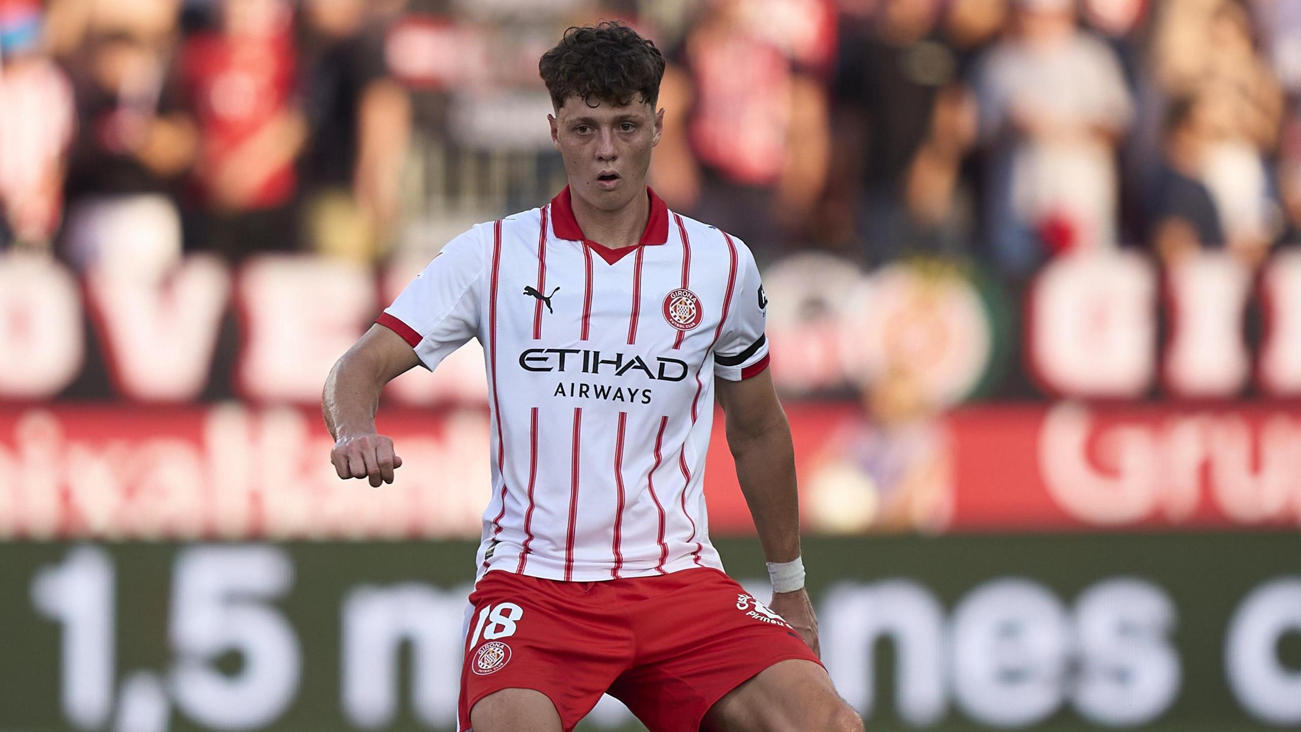 Defensor tcheco Ladislav Krejci fica perto de acerto com o Wolves por £26 milhões - Imagem do artigo original