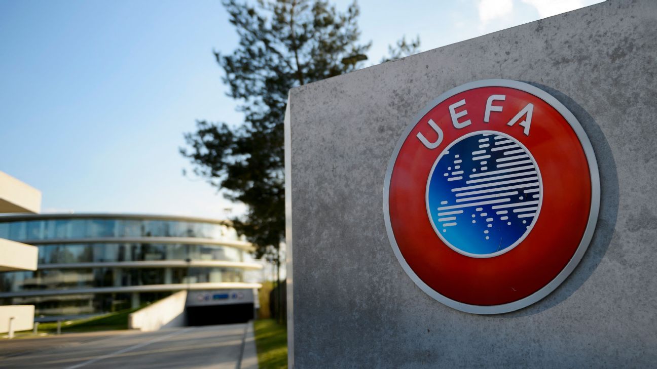 UEFA abre processo disciplinar contra Maccabi Haifa e Rakow por faixas com mensagens políticas - Imagem do artigo
