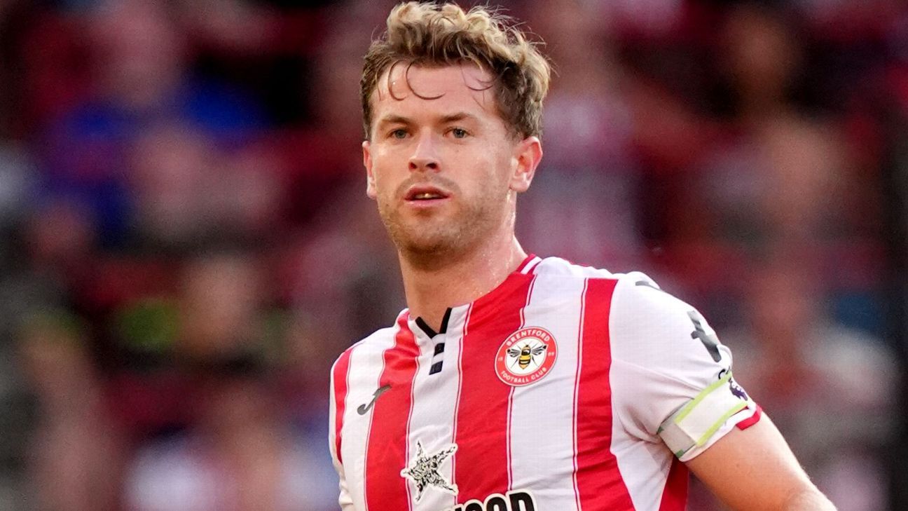 Liverpool, Manchester United e Tottenham miram zagueiro Nathan Collins, do Brentford - Imagem do artigo
