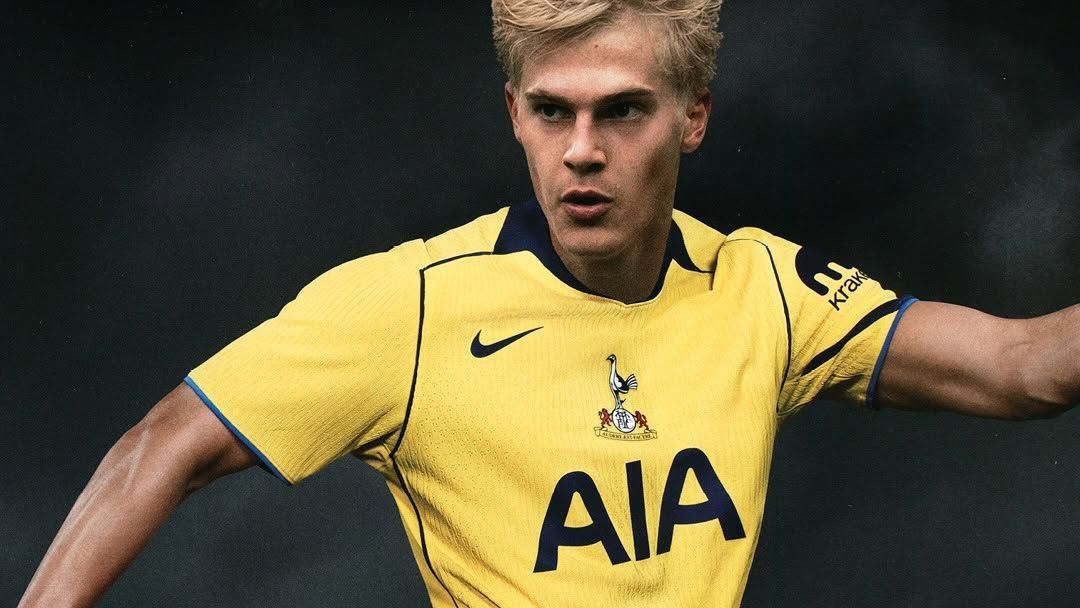 Ranking dos uniformes da Premier League 2025/26: todas as 57 camisas já apresentadas - Imagem do artigo