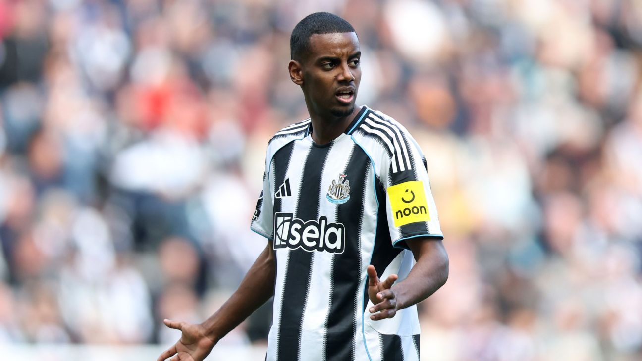 Arne Slot evita falar sobre Isak, mas reforça que Liverpool busca reforços antes do fim da janela - Imagem do artigo