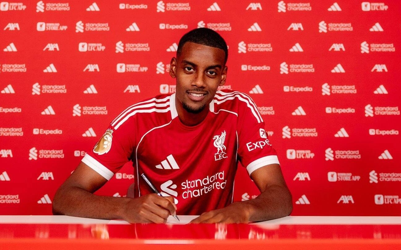 Premier League ultrapassa marca bilionária na janela de transferências de verão - Imagem do artigo original