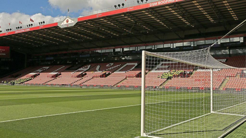 Ruben Selles garante apoio da diretoria após sexta derrota seguida do Sheffield United - Imagem do artigo original