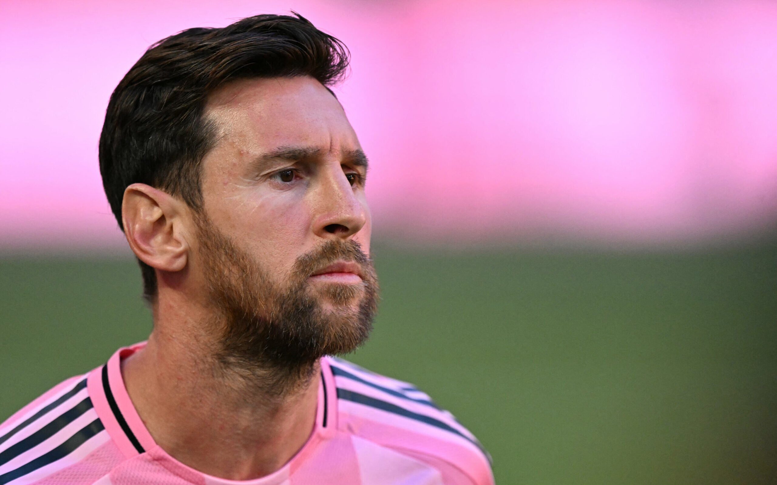 Lance envolvendo Messi em jogo entre Inter Miami e Charlotte gera enxurrada de críticas nas redes - Imagem do artigo original