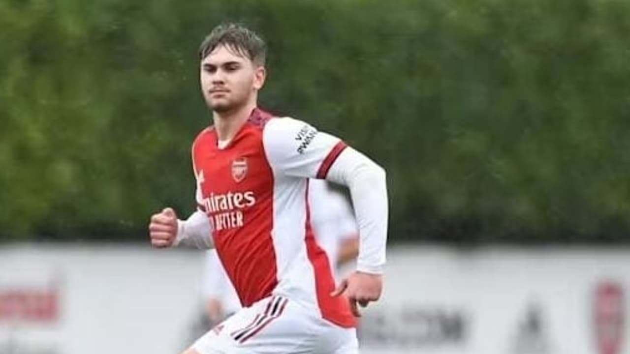 Ex-jogador do Arsenal é colocado em coma induzido após sofrer lesão cerebral - Imagem do artigo original
