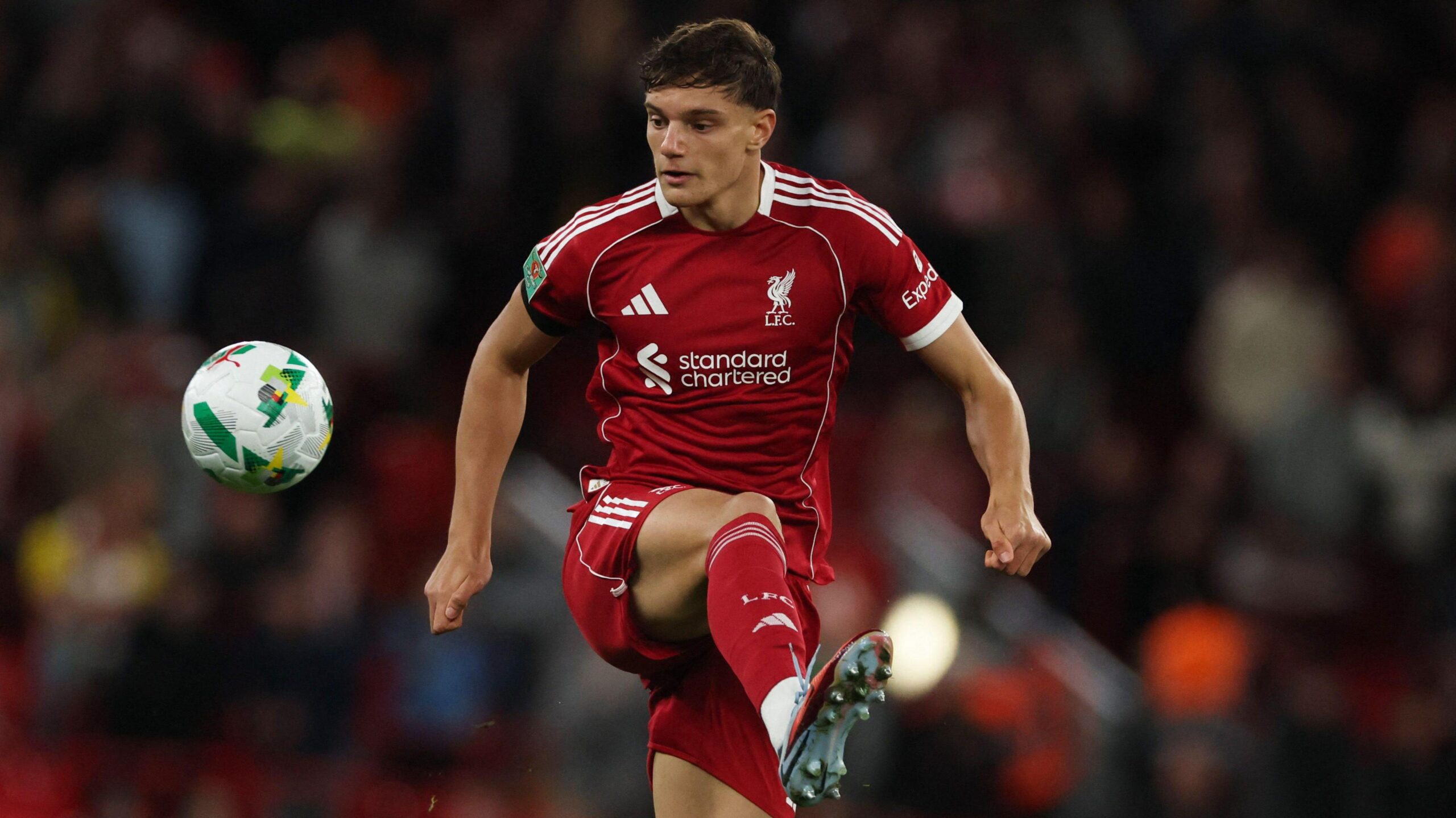 Lesão no joelho afasta Giovanni Leoni do Liverpool por vários meses - Imagem do artigo original