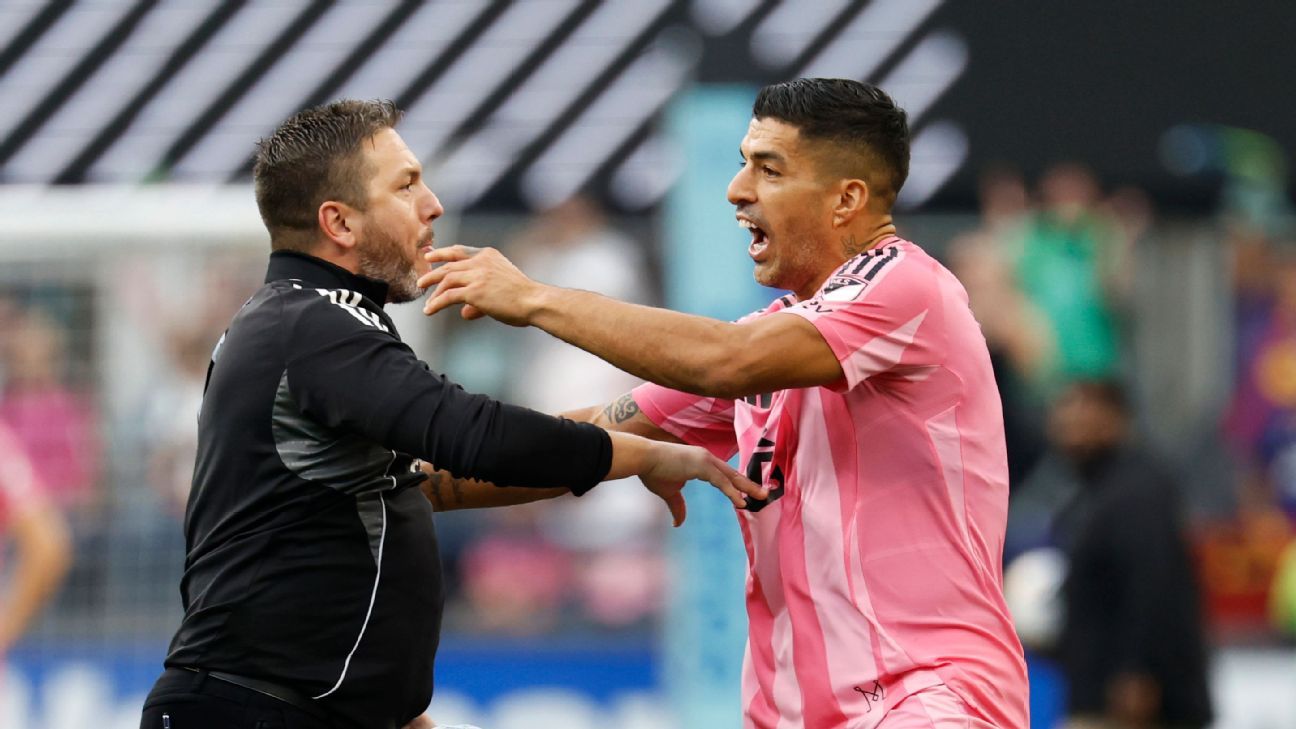 Luis Suárez parece cuspir em membro da comissão do Seattle Sounders após final da Leagues Cup - Imagem do artigo