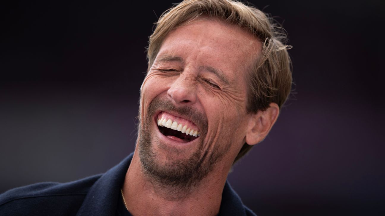 Peter Crouch paga aposta e vira mascote de clube semi-profissional na Inglaterra - Imagem do artigo