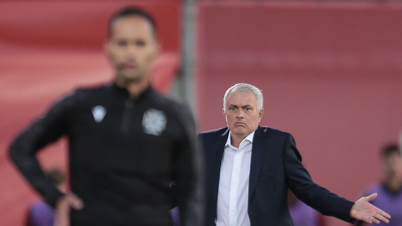 Mourinho estreia com vitória no Benfica e comemora volta a Portugal após 25 anos - Imagem do artigo