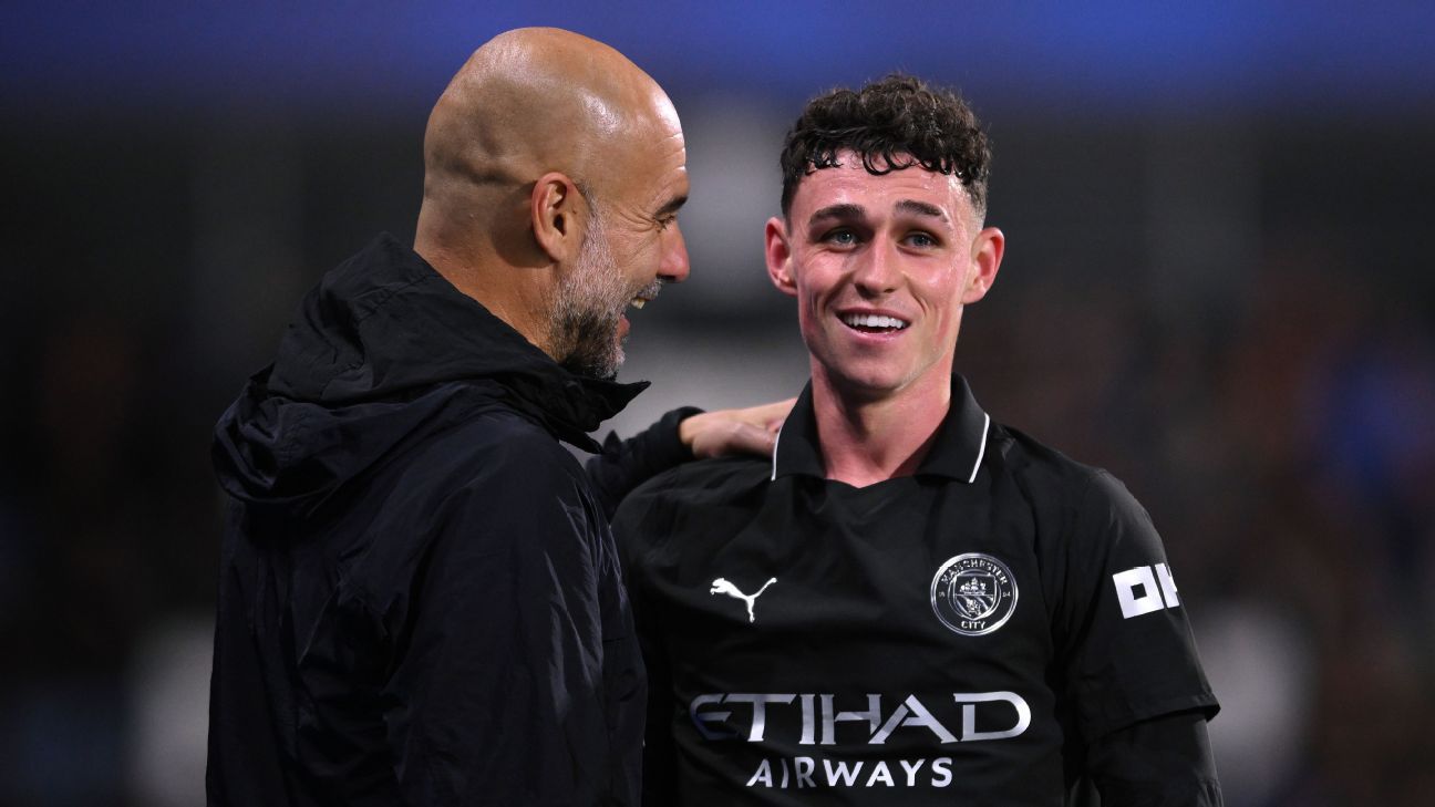 Guardiola ressalta Foden como camisa 10 após triunfo do City sobre o Huddersfield na Copa da Liga - Imagem do artigo