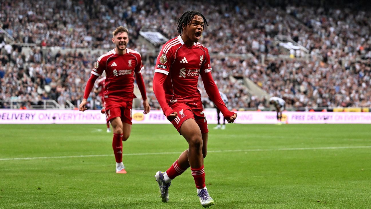 Rio Ngumoha assina primeiro contrato profissional com o Liverpool - Imagem do artigo