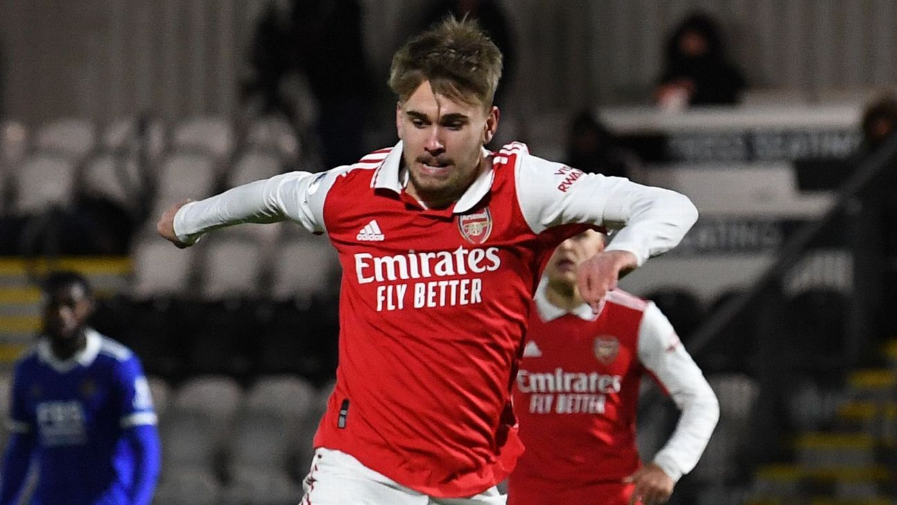 Ex-Arsenal: Billy Vigar, 21, morre após lesão cerebral em partida da Isthmian League - Imagem do artigo