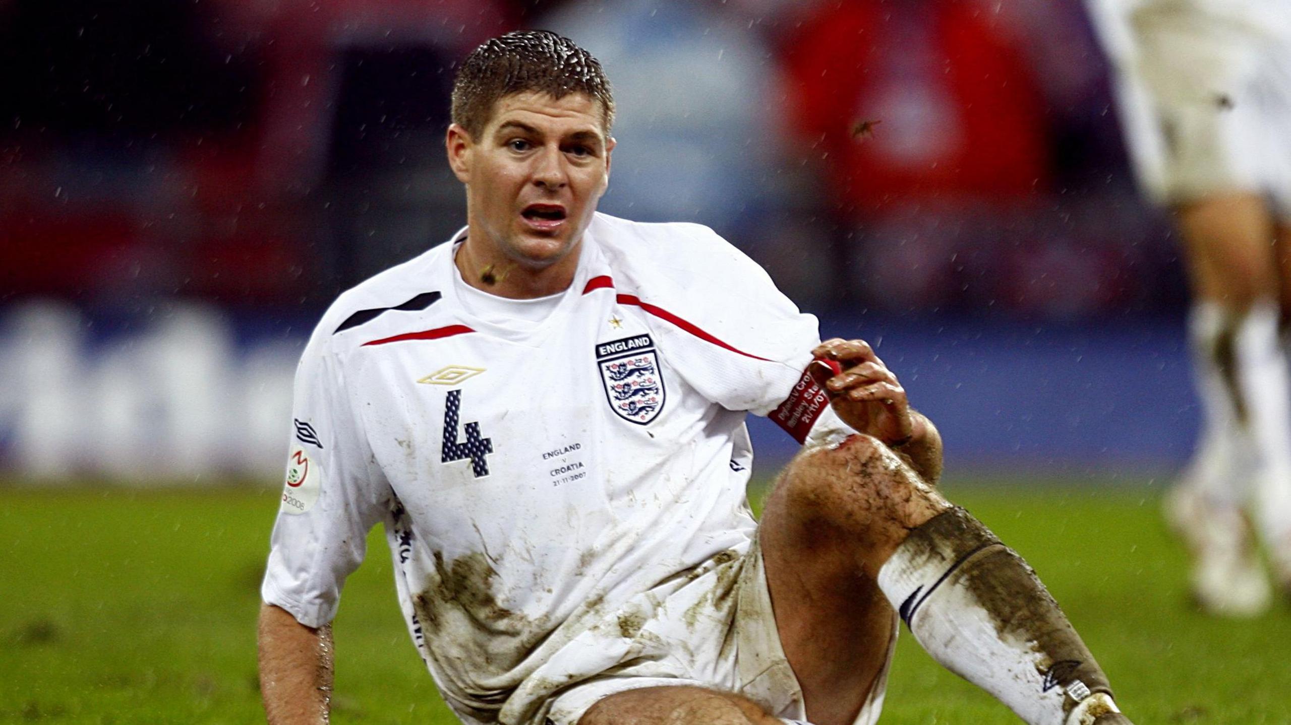 Steven Gerrard critica falta de união da “Geração de Ouro” da Inglaterra - Imagem do artigo original
