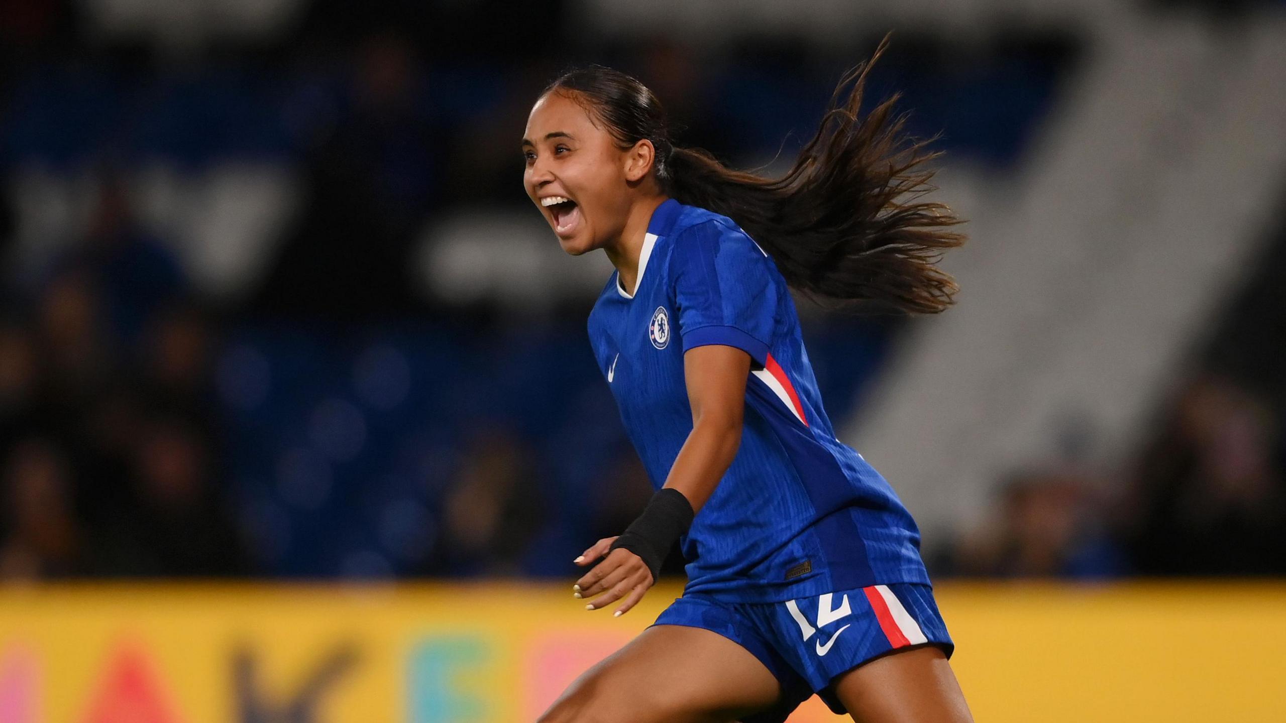 Alyssa Thompson marca o primeiro gol pelo Chelsea na vitória sobre o Paris FC pela Champions feminina - Imagem do artigo original