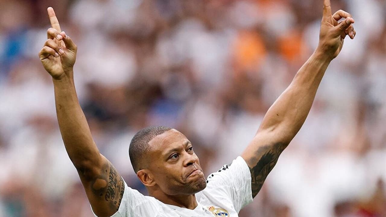 Ex-integrante da Seleção Brasileira diz ter se sentido traído durante passagem pela Europa - Imagem do artigo original