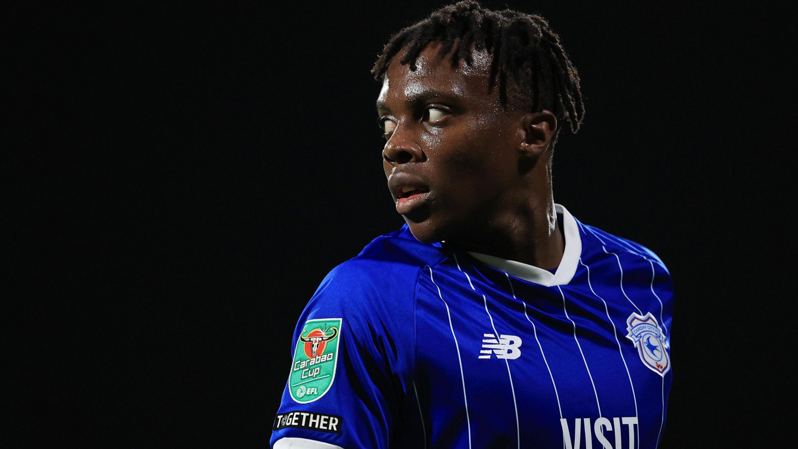 Ronan Kpakio, 18, consolida espaço no Cardiff City e vira opção recorrente de Gales - Imagem do artigo original