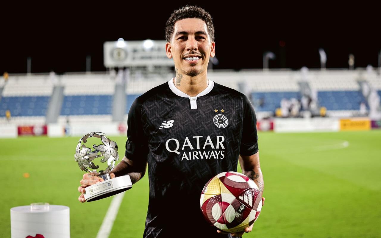 Firmino faz três gols e comanda goleada do Al-Sadd no Campeonato do Catar - Imagem do artigo original