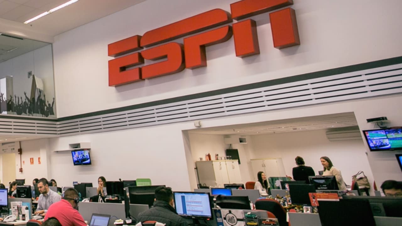 Disney toma decisão e muda acesso de usuários aos canais ESPN na plataforma; entenda - Imagem do artigo original