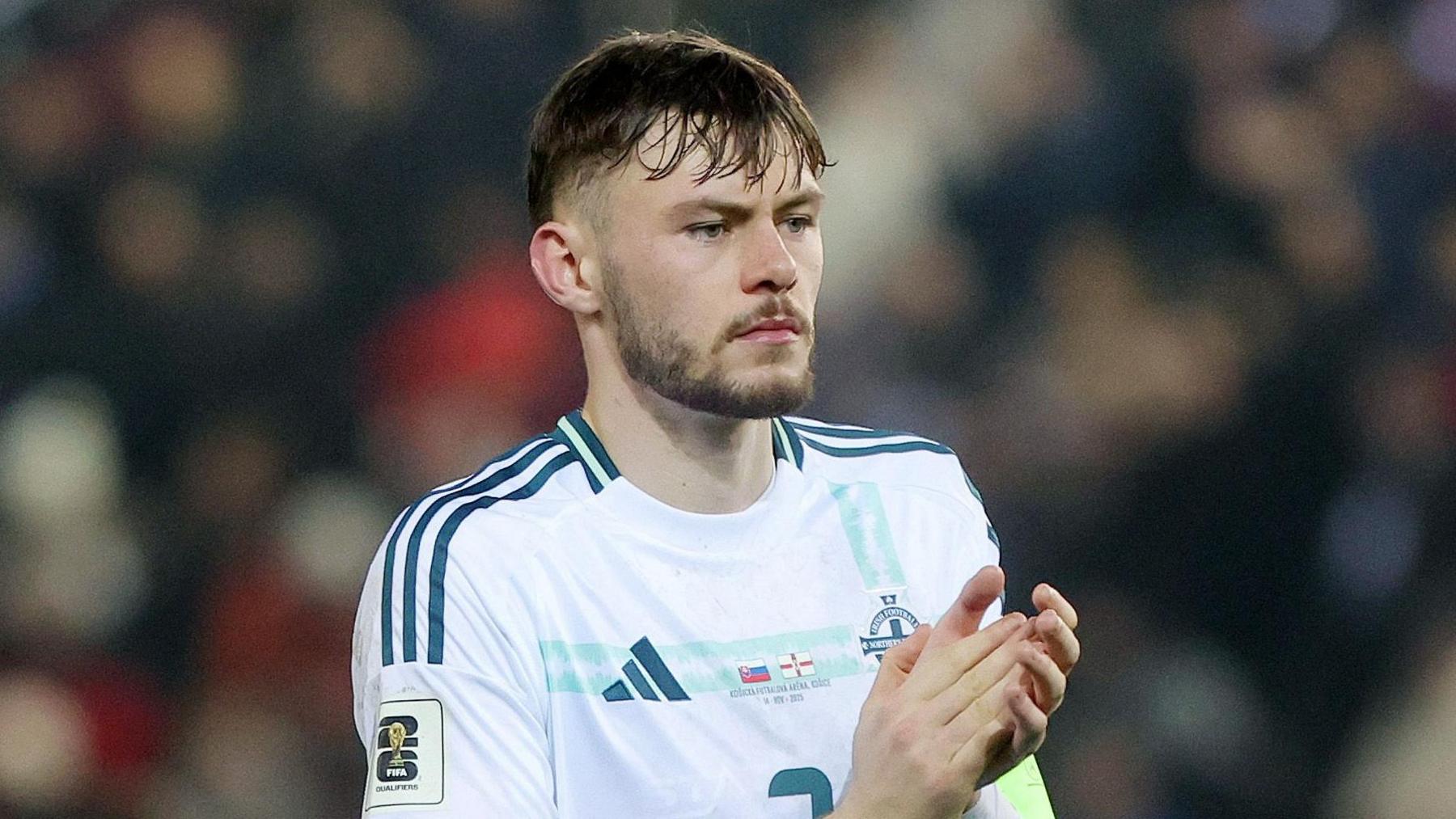 Conor Bradley diz que Irlanda do Norte não teme rivais na repescagem para a Copa de 2026 - Imagem do artigo original