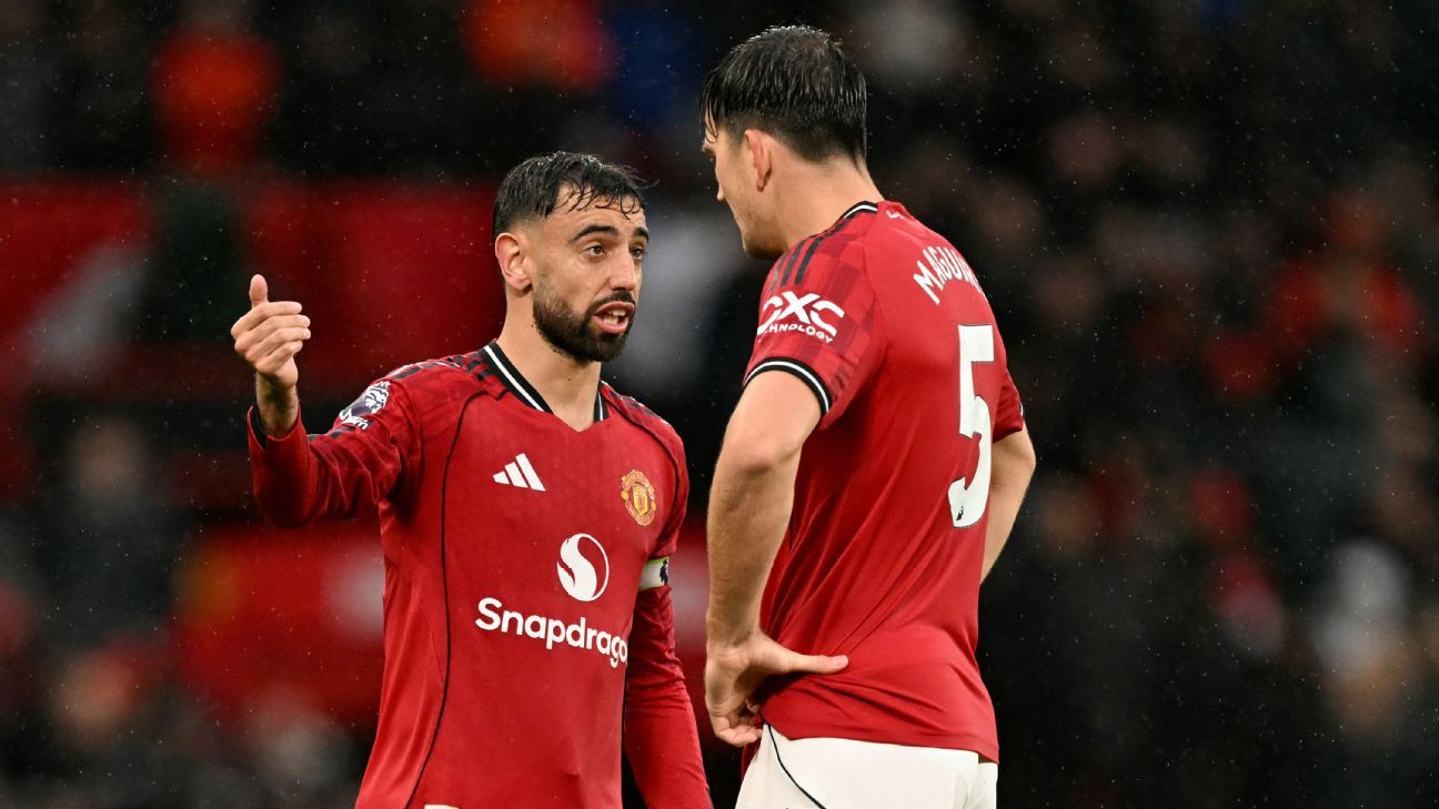 Gary Neville cobra desempenho melhor da “espinha” veterana do Manchester United - Imagem do artigo