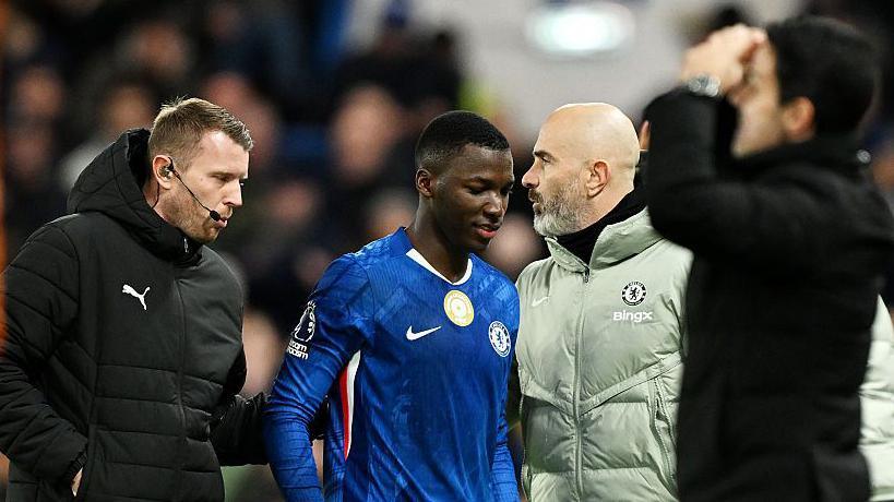 Suspenso, Caicedo desfalca Chelsea por três partidas e força Maresca a reorganizar o meio-campo - Imagem do artigo original