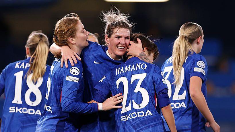 Chelsea aplica goleada sobre a Roma e entra no G-3 da Champions feminina - Imagem do artigo original