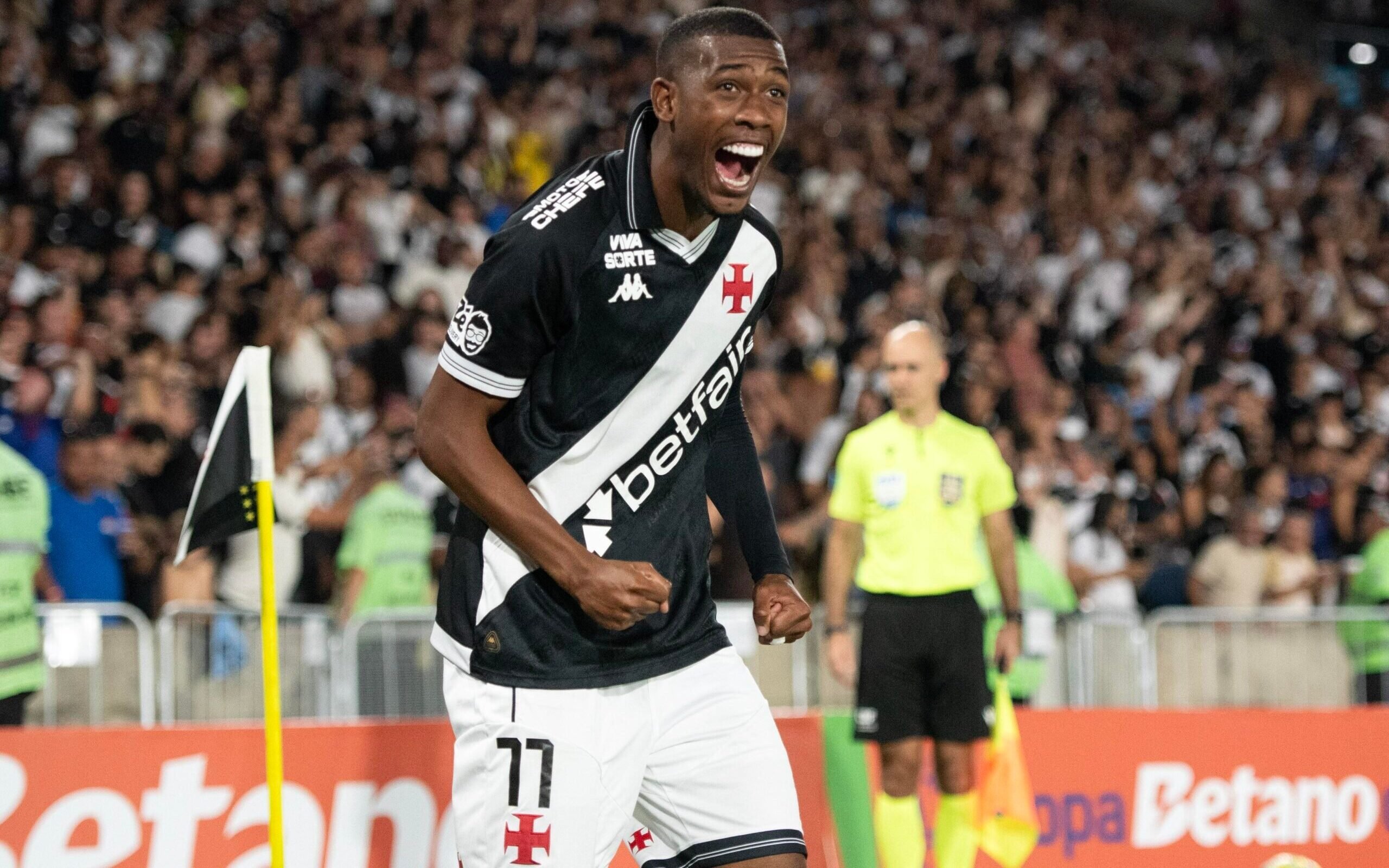 Imprensa europeia repercute nova oferta por Rayan, do Vasco, com previsão de venda recorde - Imagem do artigo original