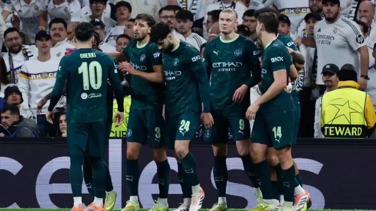 Rodrygo volta a marcar, mas Real Madrid cai diante do Manchester City na Champions