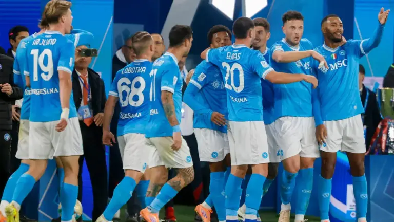 Napoli supera Bologna e ergue a Supercopa da Itália com atuação decisiva de David Neres